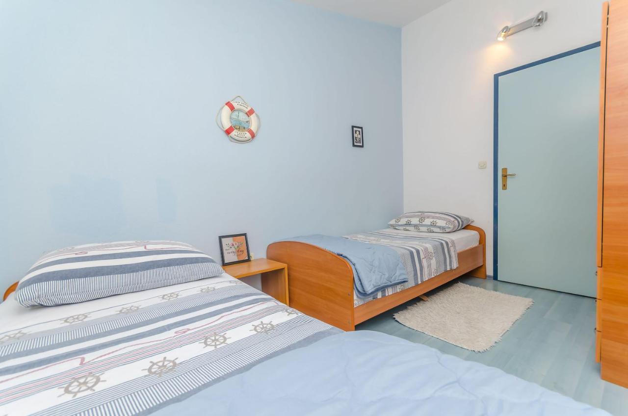 Apartments Zdenka Donji Okrug  Εξωτερικό φωτογραφία